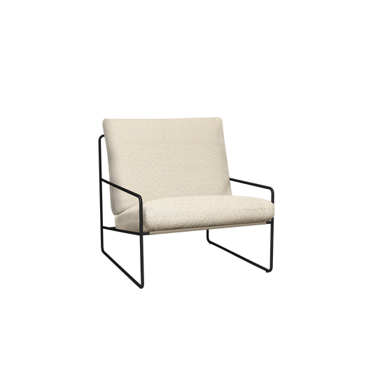 Utestol Desert Dolce Lounge Chair i Pure Bouclé / off-white bouclé med svart understell fra Ferm Living.