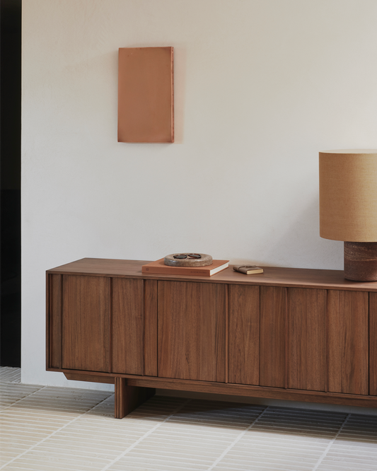 Skjenk Pillar Sideboard fra Ethicraft i størrelse stor (220 x 45 x 70 cm).