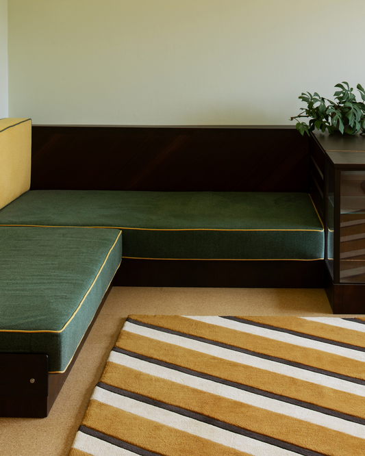 Teppe Diagonal i fargen Sand fra Layered.