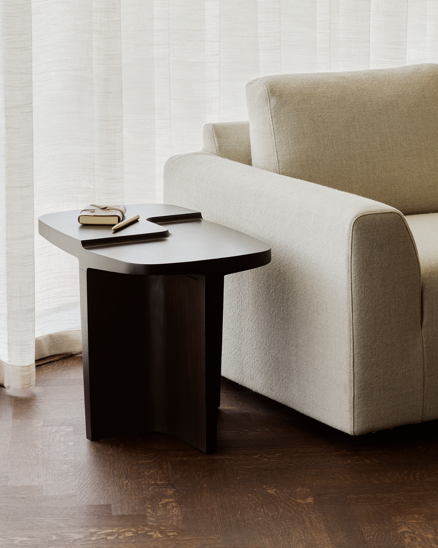 Sidebord Brutalist Side Table fra Ethnicraft.