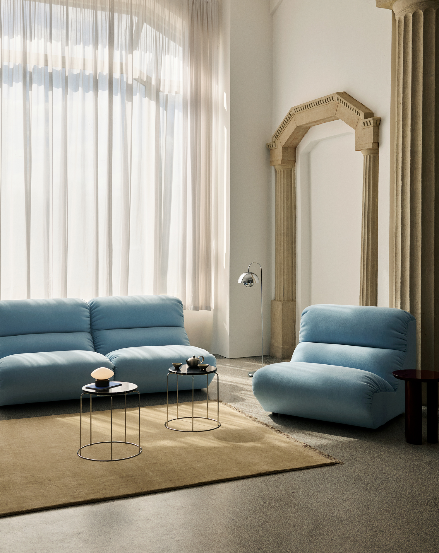 Modulsofa Hi Lo AV54-AV55 i fargen lyseblå (Gentle 0733) fra &tradition.