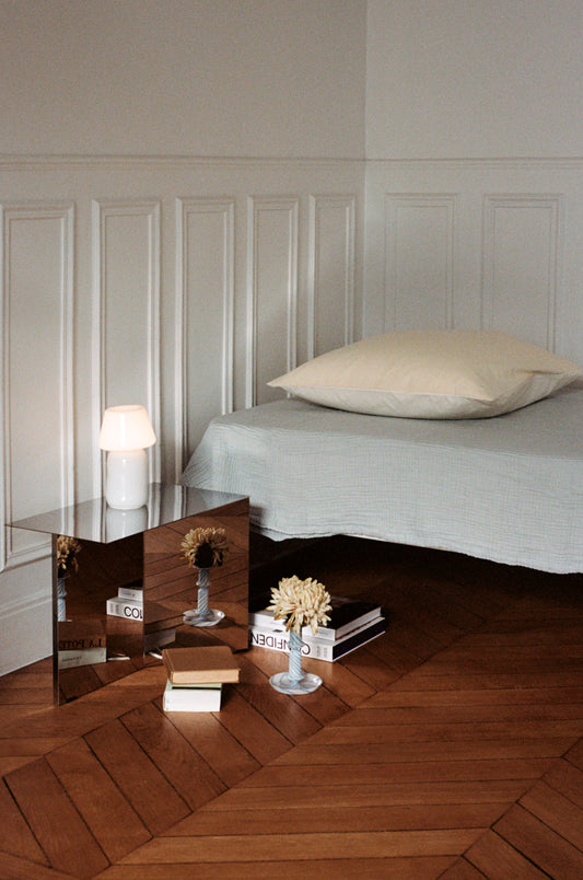 Sidebord Slit Table Oblong speil fra Hay