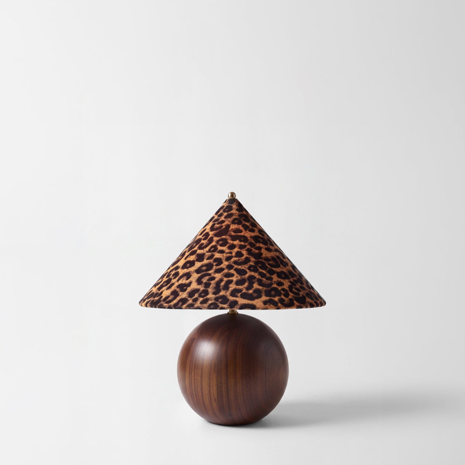 Bordlampe Sphere Leopard fra DustyDeco