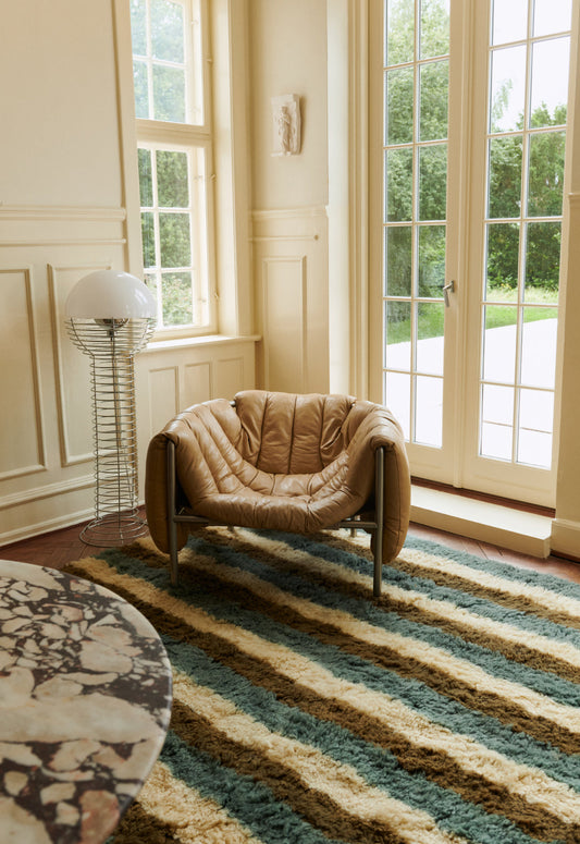 Teppet Shaggy Arable Land fra samarbeidskolleksjonen mellom Layered og Evelina Kroon.