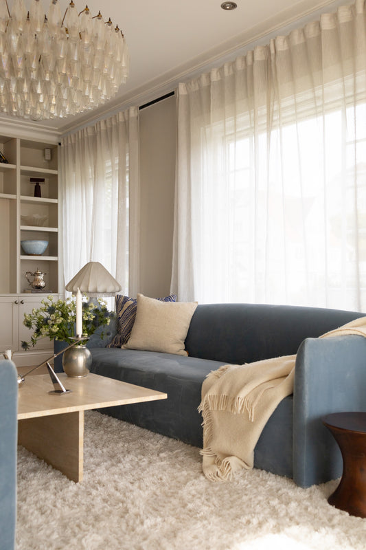 Shore 3-seter fra New Works i dueblå matt velur.