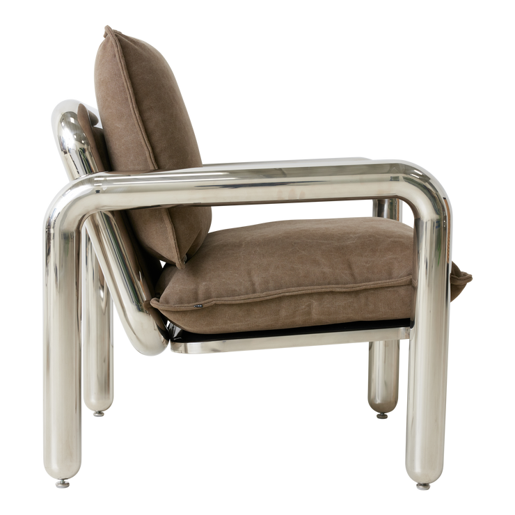 Lenestolen Chrome Lounge Chair fra HK Living med puter i tekstilet Canvas Brown, sett fra siden.