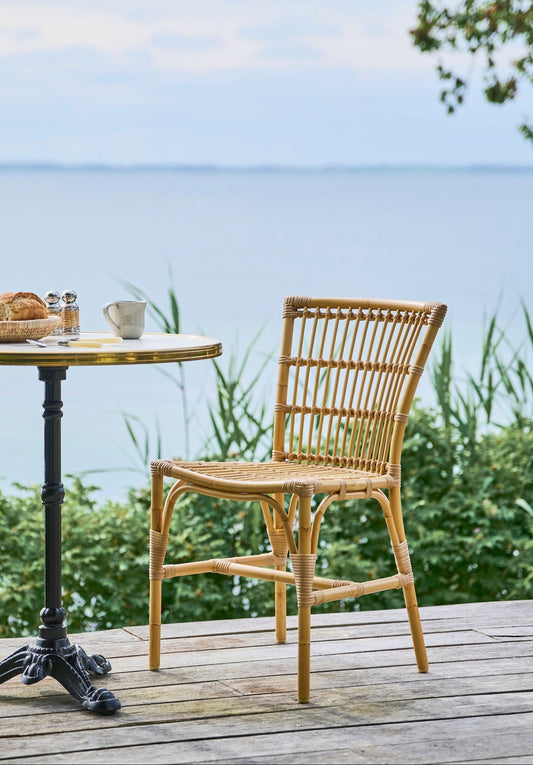 Vakker klassisk spisestol til uteplassen: Utestol Elisabeth Dining Chair fra Sika Design