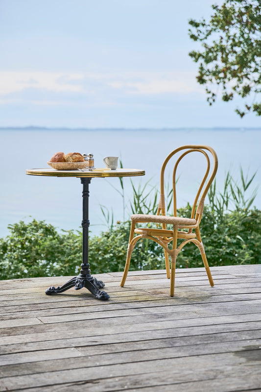 Vakker bistroinspirert spisestol til uteplassen: Utestol Lulu Dining Chair fra Sika Design
