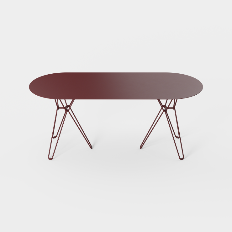 Spisebordet Tio Dining Table Oval 70x175 cm fra Massproductions i fargen Red Wine. Bordet finnes i mange andre farger.