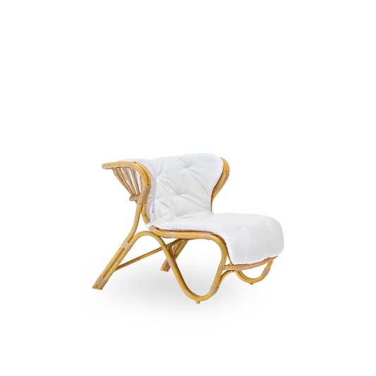 Utestol Fox Lounge Chair fra Sika Design i fargen Natural, med pute
