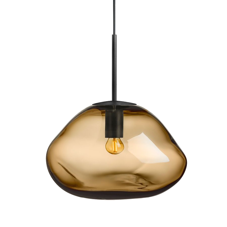 Taklampen Crystal Stone fra Hadeland Glassverk. Farge: Kakao, B350 mm, med svart oppheng.