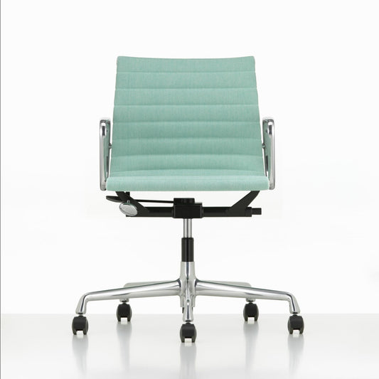 Kontorstol Aluminium Chair EA 117 (swivel, hjul & tilt-funksjon)