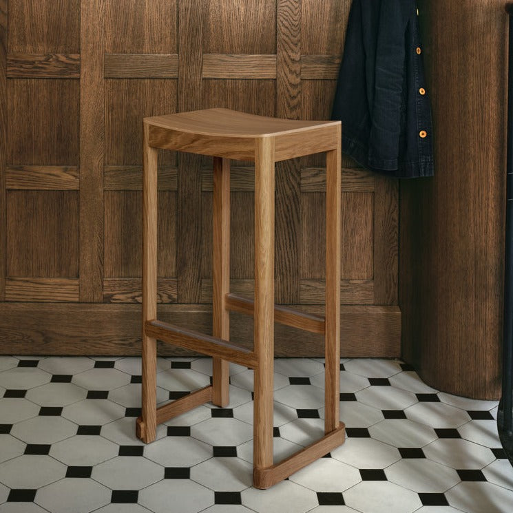 Barkrakk Atelier fra Artek i eik