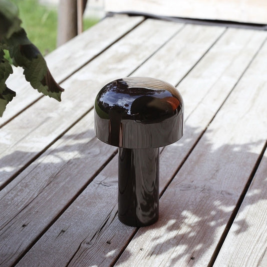 Oppladbar bordlampe Bellhop brun