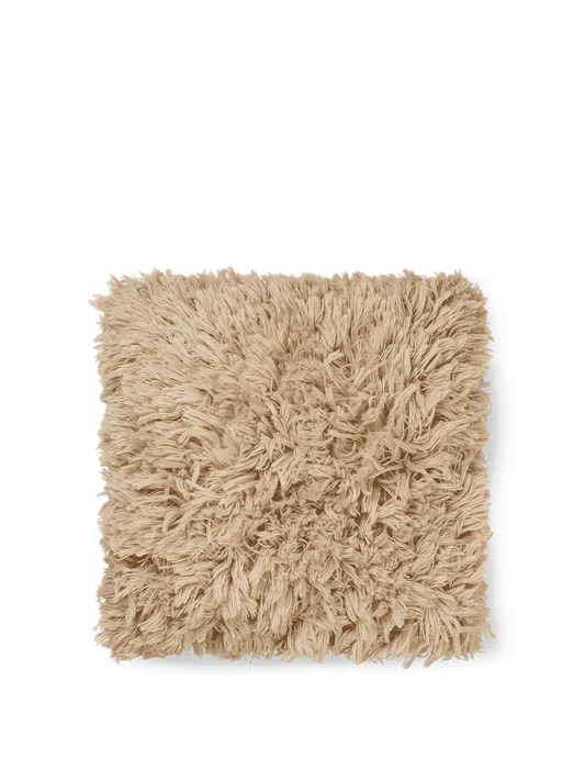 Puten Meadow High Pile Cushion har deilig lang tuft i 100% New Zealand ull.