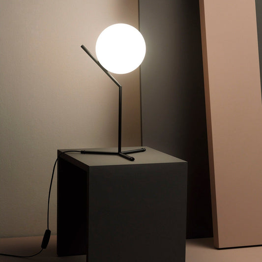 Bordlampe IC T1 high svart