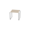 Utemøbel: Spisebord til to personer, Ocean fra Mater, i fargen Sand.