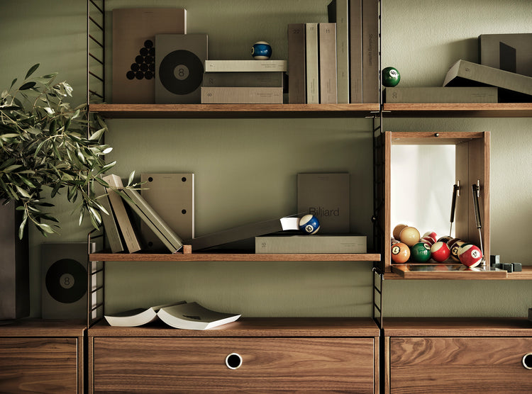 String System og Pocket fra String Furniture
