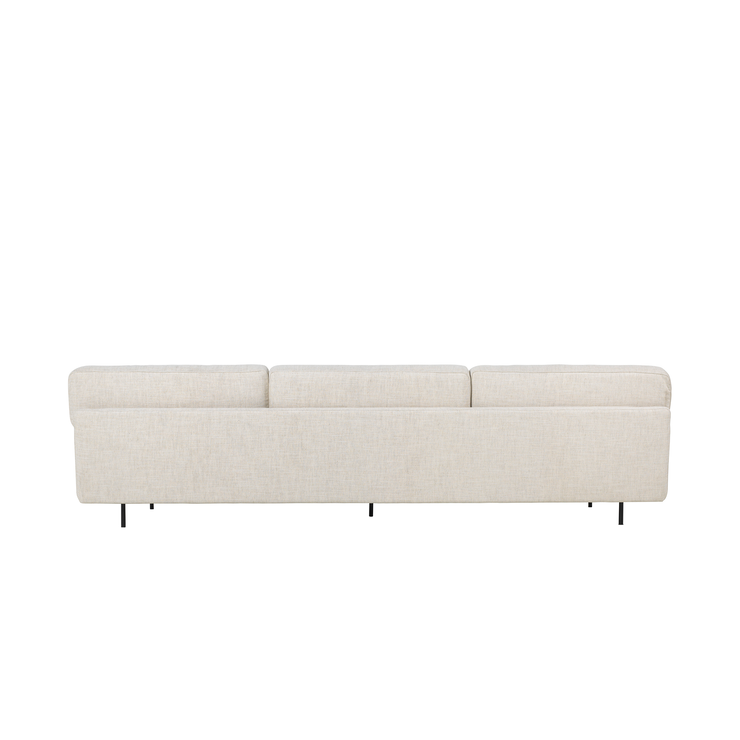 Sofaen Flaneur fra Gubi som 3-seter i tekstilet Limonta, White 15, sett bakfra.