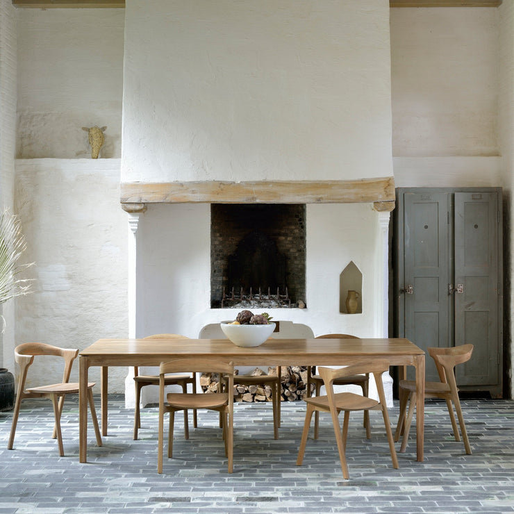 Spisebord Bok Dining Table fra Ethnicraft i teak (ubehandlet)