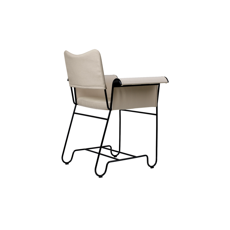 Spisestol Tropique Dining Chair fra Gubi,  svart med tekstil Leslie Limonta 12, uten frynser