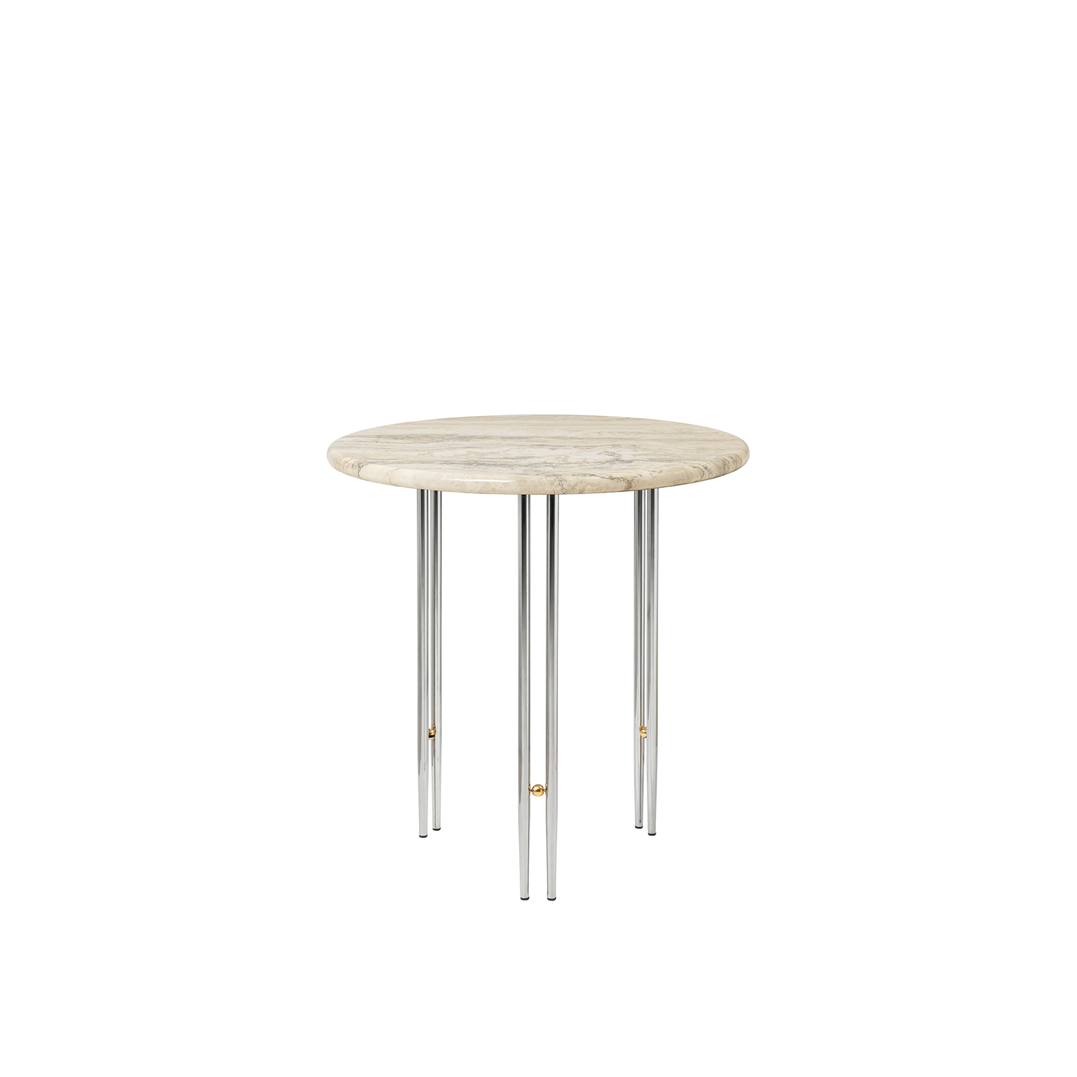 Sidebord IOI Ø50 cm fra Gubi med ben i krom.