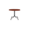 Kafébordet Carmel Bistro Lounge Table fra Gubi i rød/Rock Red.