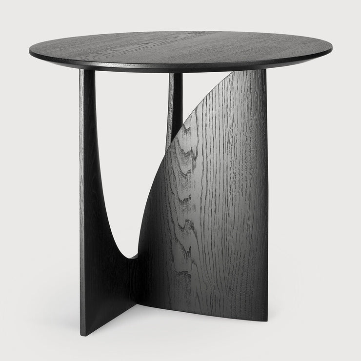 Sidebordet Geometric Side Table fra Ethnicraft i svartlakkert eik