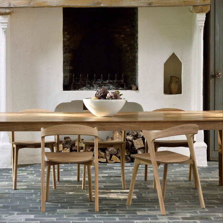 Spisestol Bok Dining Chair fra Ethnicraft med finish i ubehandlet teak