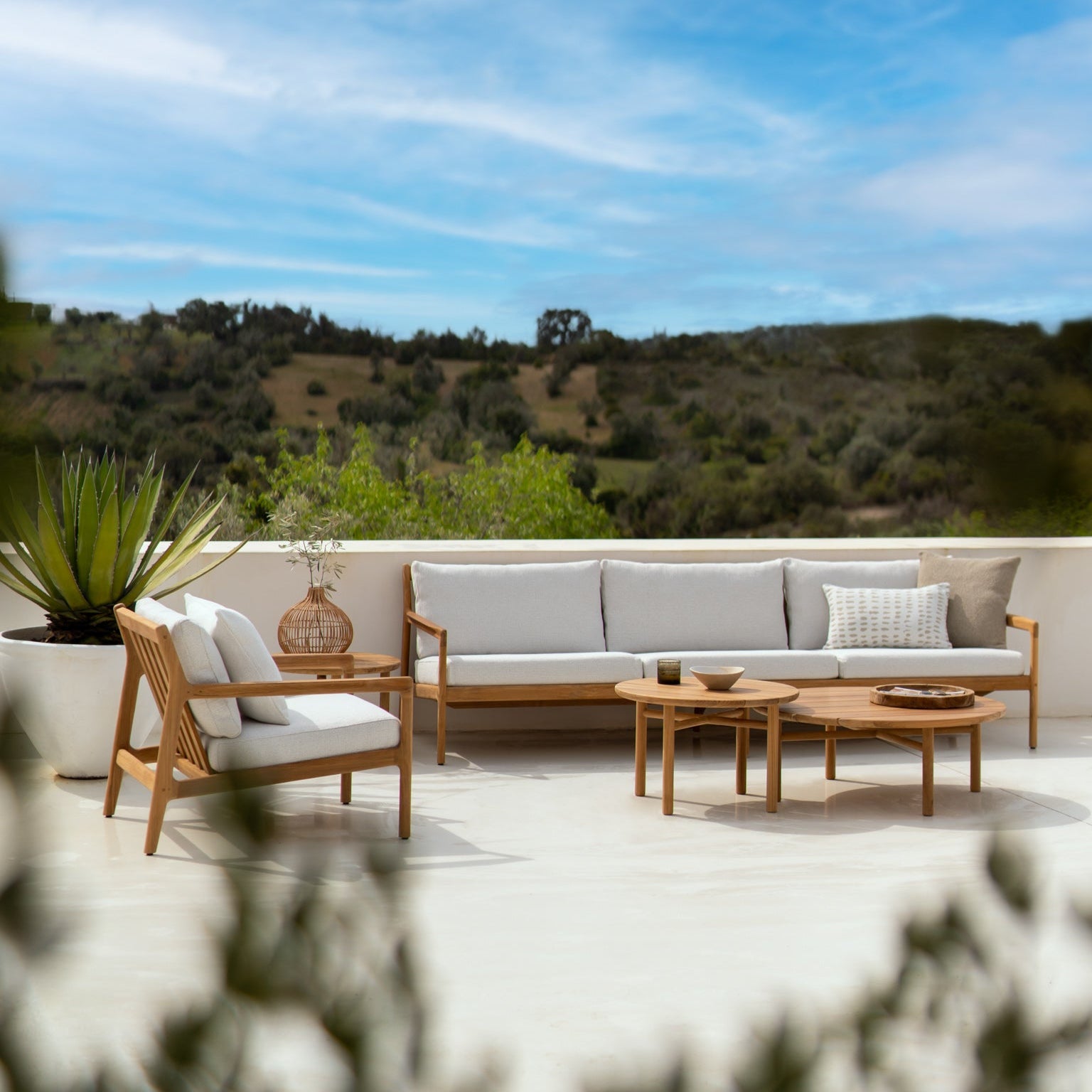 Sofa Jack Outdoor Sofa 3-seter fra Ethnicraft.