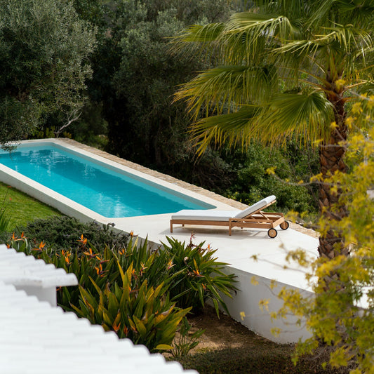 Solseng Jack Outdoor Adjustable Lounger fra Ethnicraft.