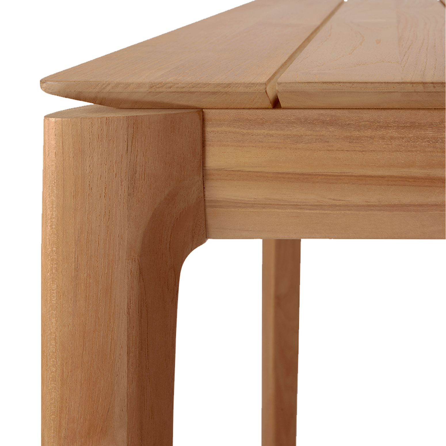 Vi elsker dessuten de diskret sammenføyningene i spisebordet Bok Outdoor Dining Table fra Ethnicraft – de vitner om godt håndverk og tilfører det lille ekstra.