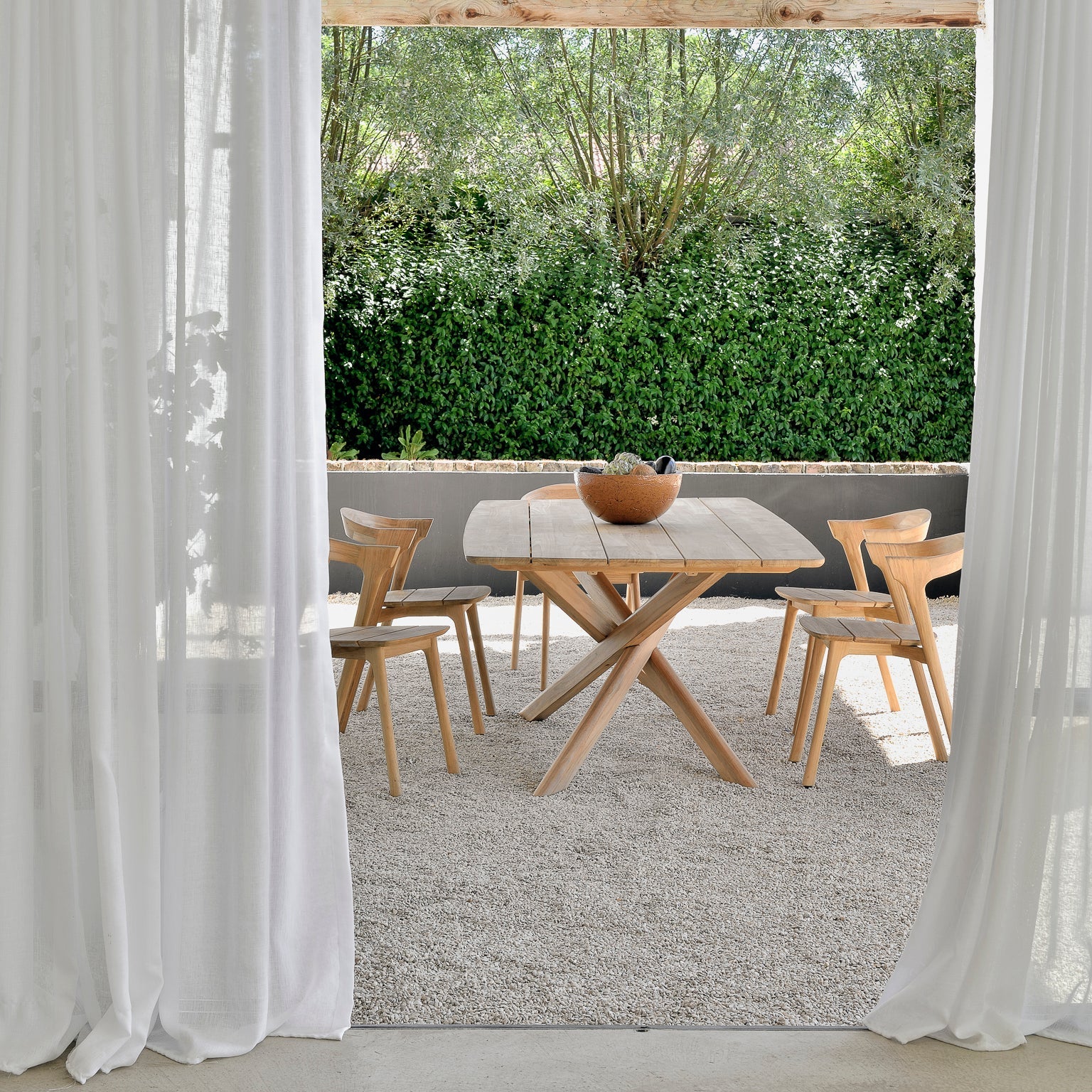 Spisestolen Bok Outdoor Dining Chair fra Ethnicraft.