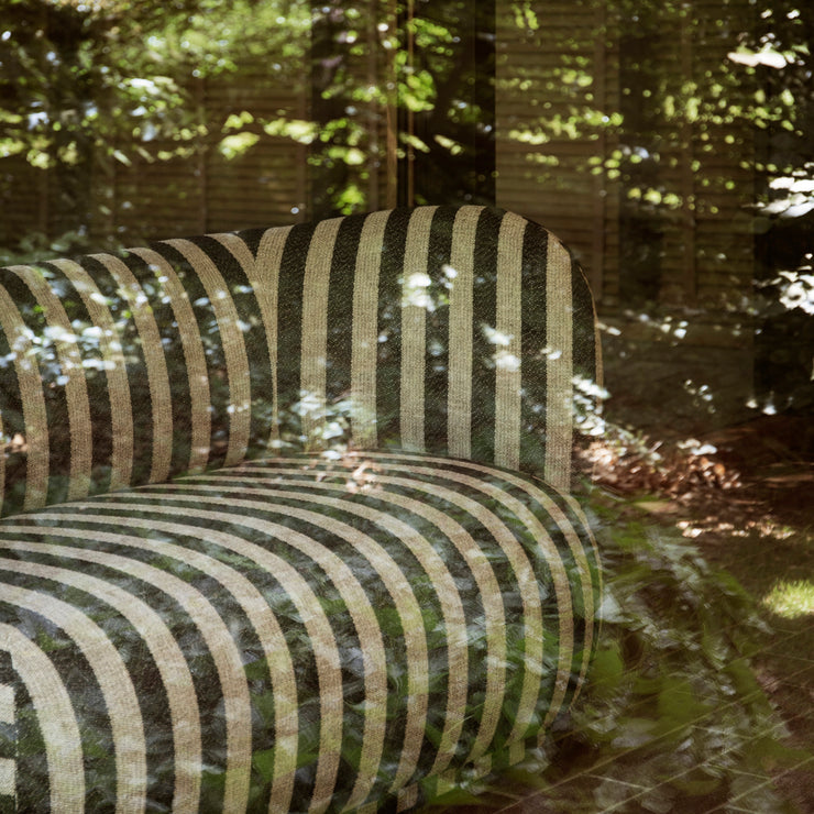 Sofa Rico fra ferm Living i tekstilet Louisiana