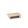 På bilde er Ferm Living sitt Kona Sidebord i naturlig tre.