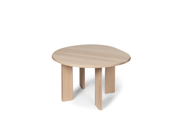 Tarn Dining Table fra Ferm Living i størrelse 220 cm. Bordet er i fargen White Oiled Beech.