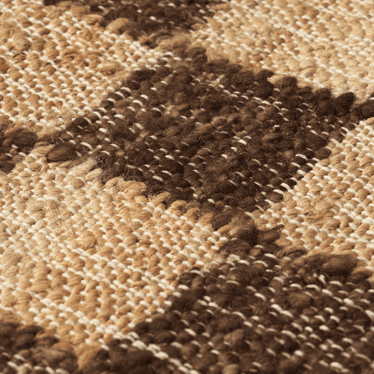 Teppe Teppe Check Wool Jute fra Ferm Living i fargen kaffe/ natur