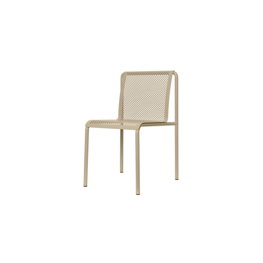 Spisestol Dapple fra Ferm Living i fargen Cashmere/beige.