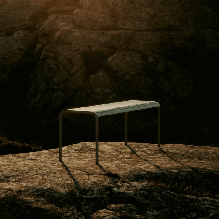 Benk Dapple Bench fra Ferm Living i Tea Green/grønn.