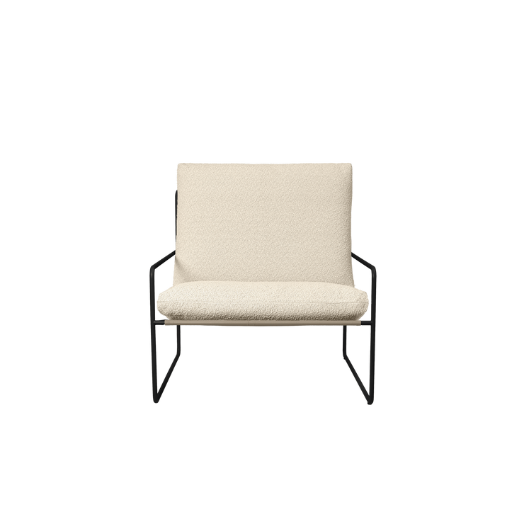 Utestol Desert Dolce Lounge Chair i Pure Bouclé / off-white bouclé med svart understell fra Ferm Living.