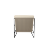 Utestol Desert Dolce Lounge Chair i Pure Bouclé / off-white bouclé med svart understell fra Ferm Living.