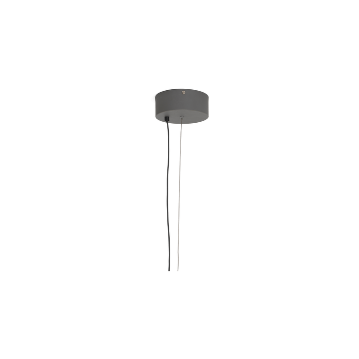 Pendellampen Oeste Pendant Lamp fra Ferm Living følger med baldakin, takbraketter og monteringsskruer.
