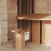 Spisebordet Aukko Dining Table Ø140 cm fra kolleksjonen Ferm Living x Utzon