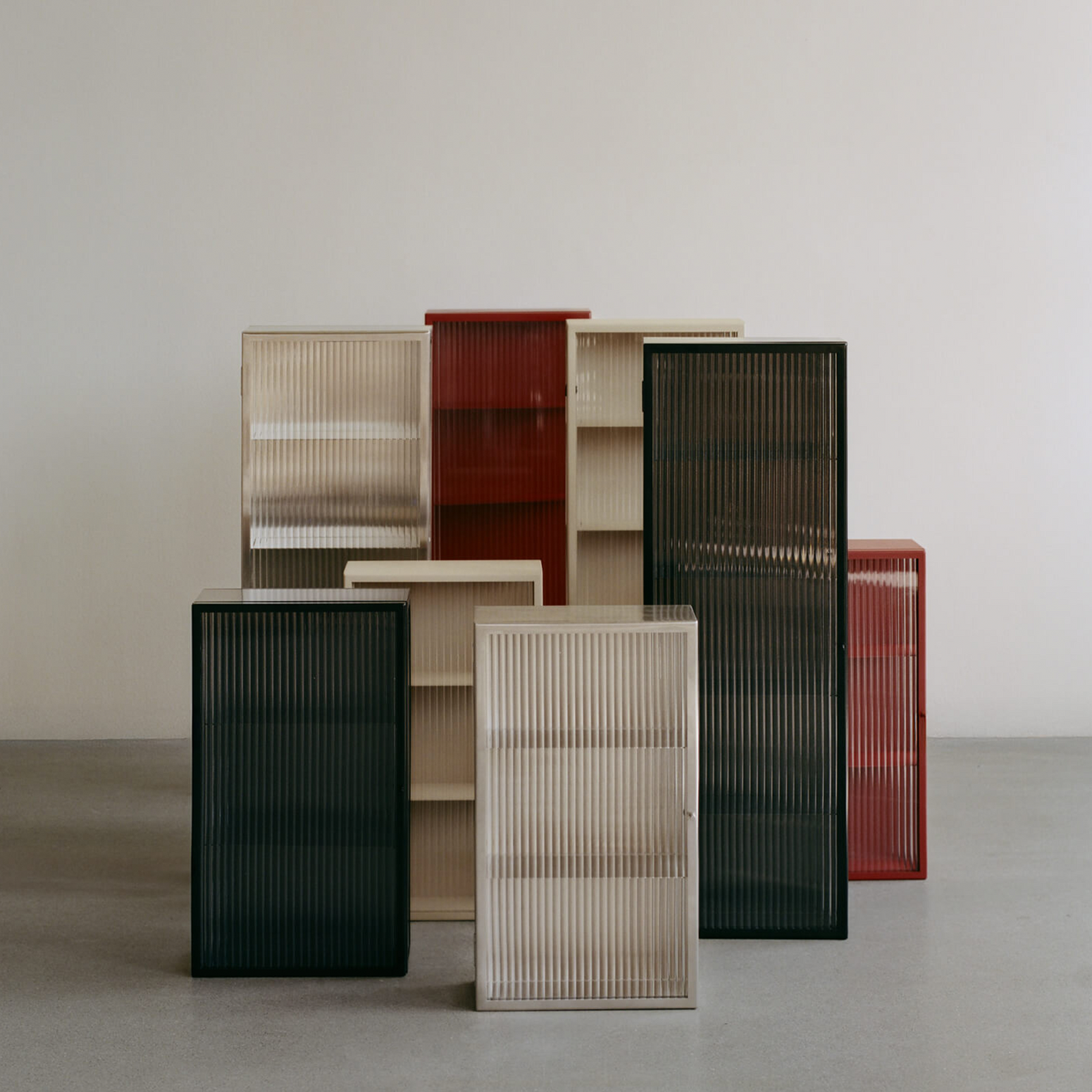 Veggskap Haze Wall Cabinet Rillet Glass fra Ferm Living.