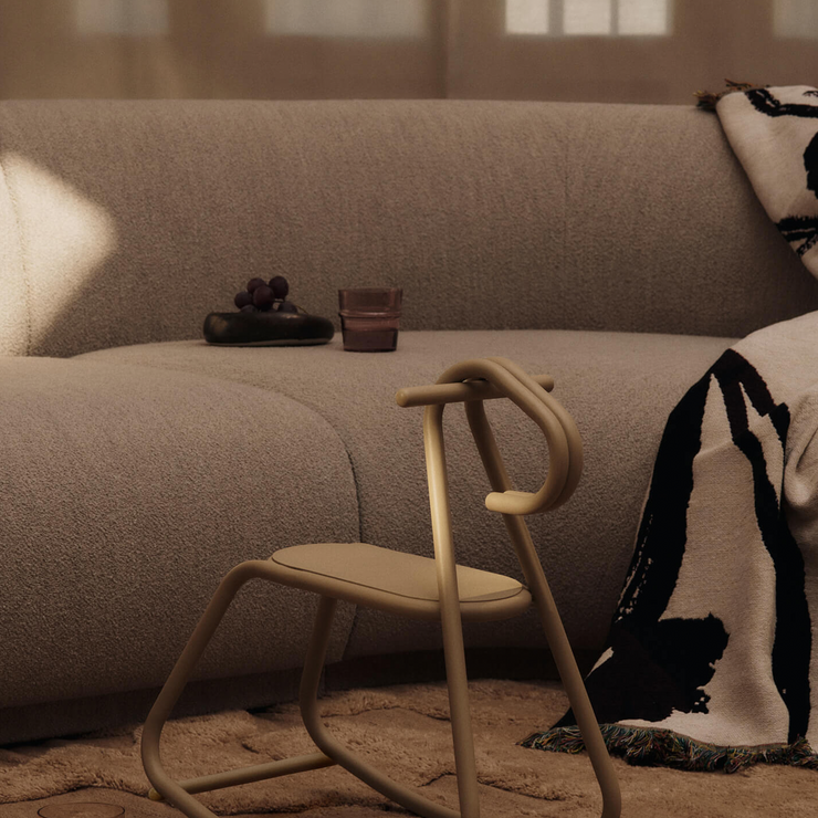 Modulsofa Rico fra Ferm Living i det beige tekstilet Soft Bouclé Natural