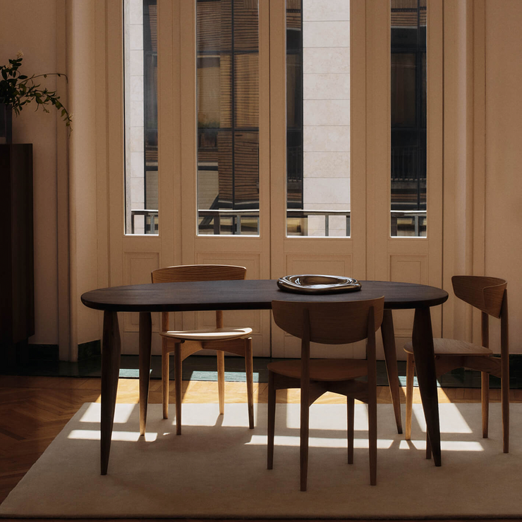 Skrivebord Feve Table fra Ferm Living.