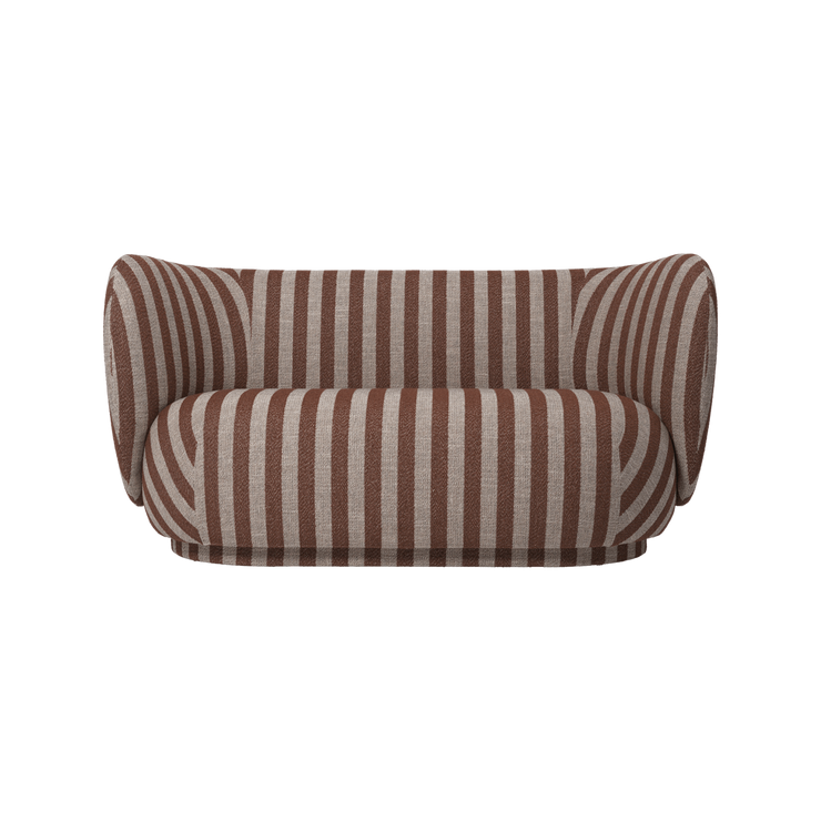 Sofa Rico 2-seter i Louisiana - Sand/Chocolate fra Ferm Living.