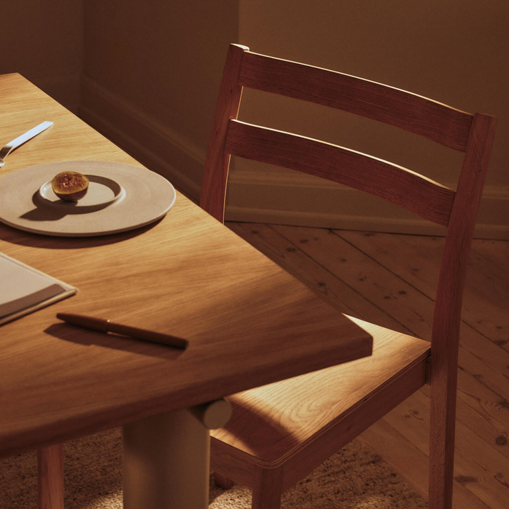 Spisestol Boda Dining Chair i eik / Natural Oak fra Ferm Living.