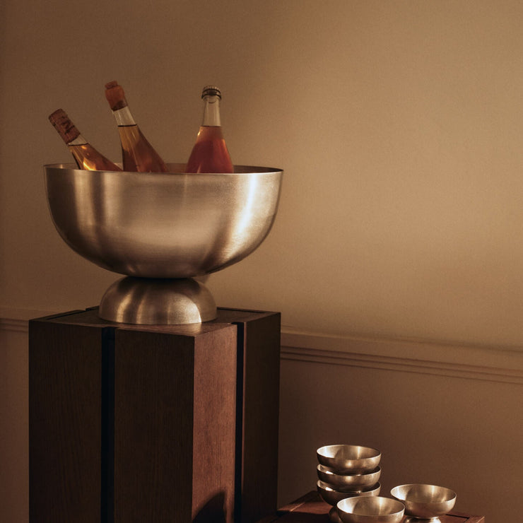 Vinkjøler Tumbled Champagne Cooler fra ferm LIVING i rustfritt stål med tromlet overflate
