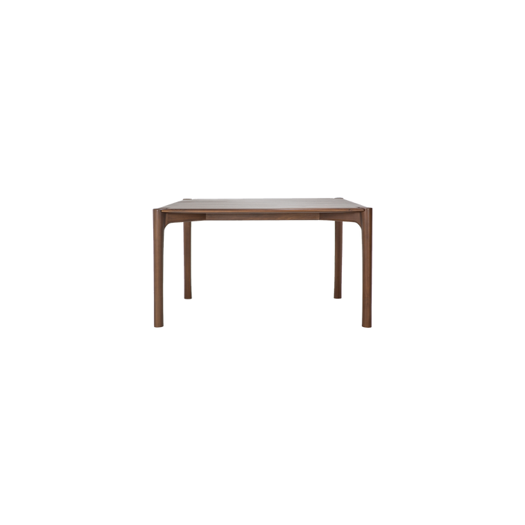 Spisebord PI Dining Table fra Ethnicraft i lakkert teak.